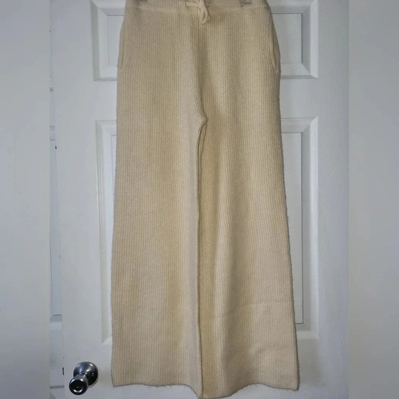 Lulu's Cream Wide Leg Sweater Pants Pockets Size Medium - Picture 1 of 5